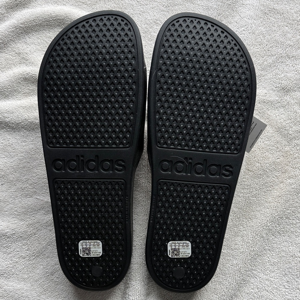Adidas Black Adilette Aqua Sandals - Picture 5 of 6